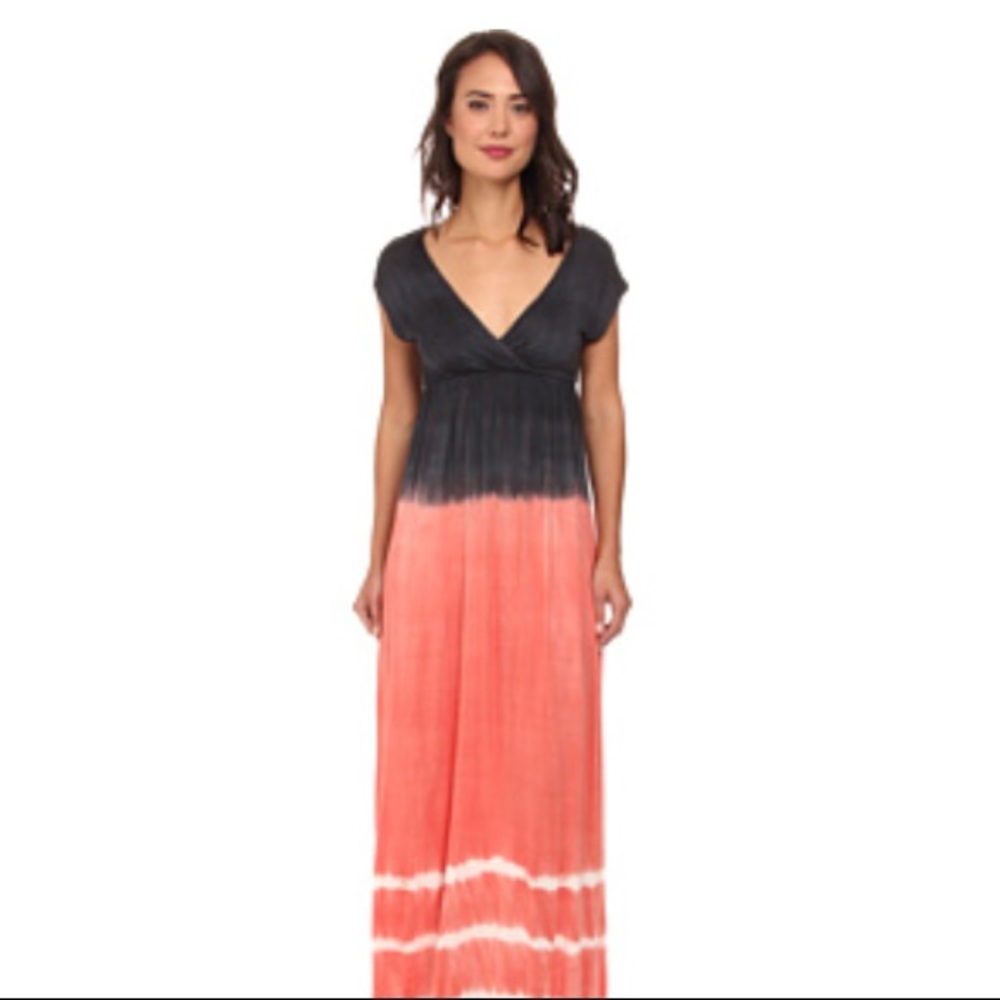 NWOT Small Culture Phit maxi.